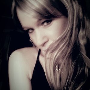 Meet your Posher, Laurie